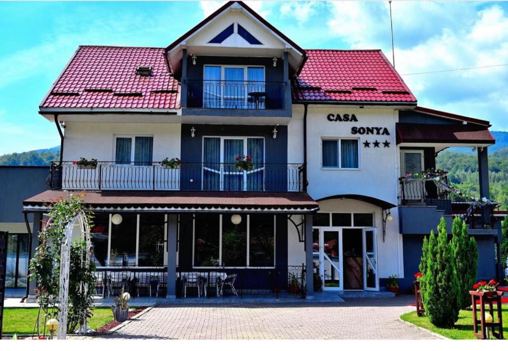 Апартаменты Casa Sonya Aninoasa Экстерьер фото